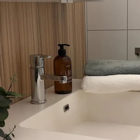 Modern On Near Tromso With Northern Lights And Nature Apartament Kvaloya