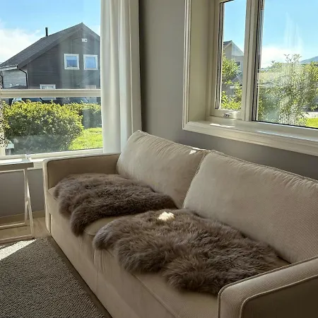 Modern On Near Tromso With Northern Lights And Nature Apartament